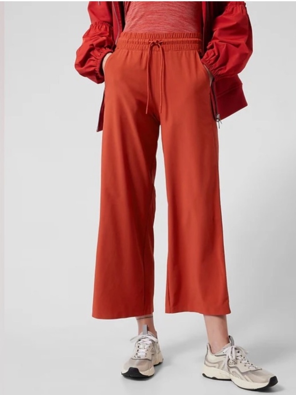 Athleta Avenue Wide Leg Crop Pants in Currant Red. Size 16.